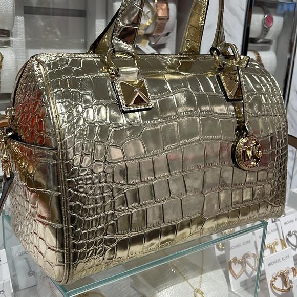 Michael Kors Grayson Md Metallic Crocodile Embossed Leather Satchel
Pale Gold - Picture 1 of 16